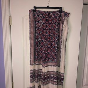 Flowy patterned pants